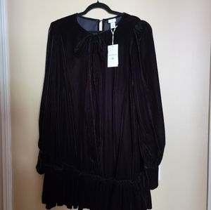 H&M Vampire's Wife Collection Black Velvet Dress/Tunic with Bow Neck
